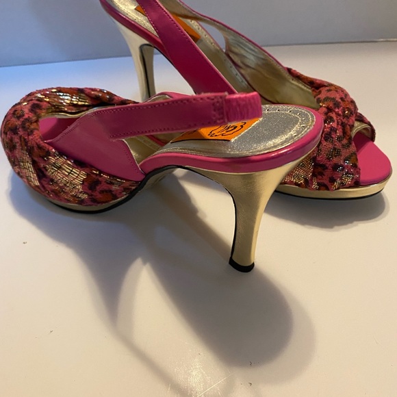 Pink and gold sling back pumps - Picture 9 of 9